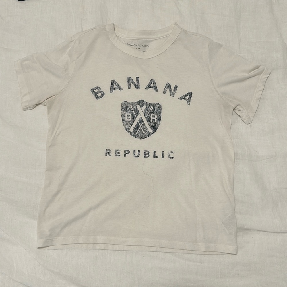 Banana Republic T-Shirt